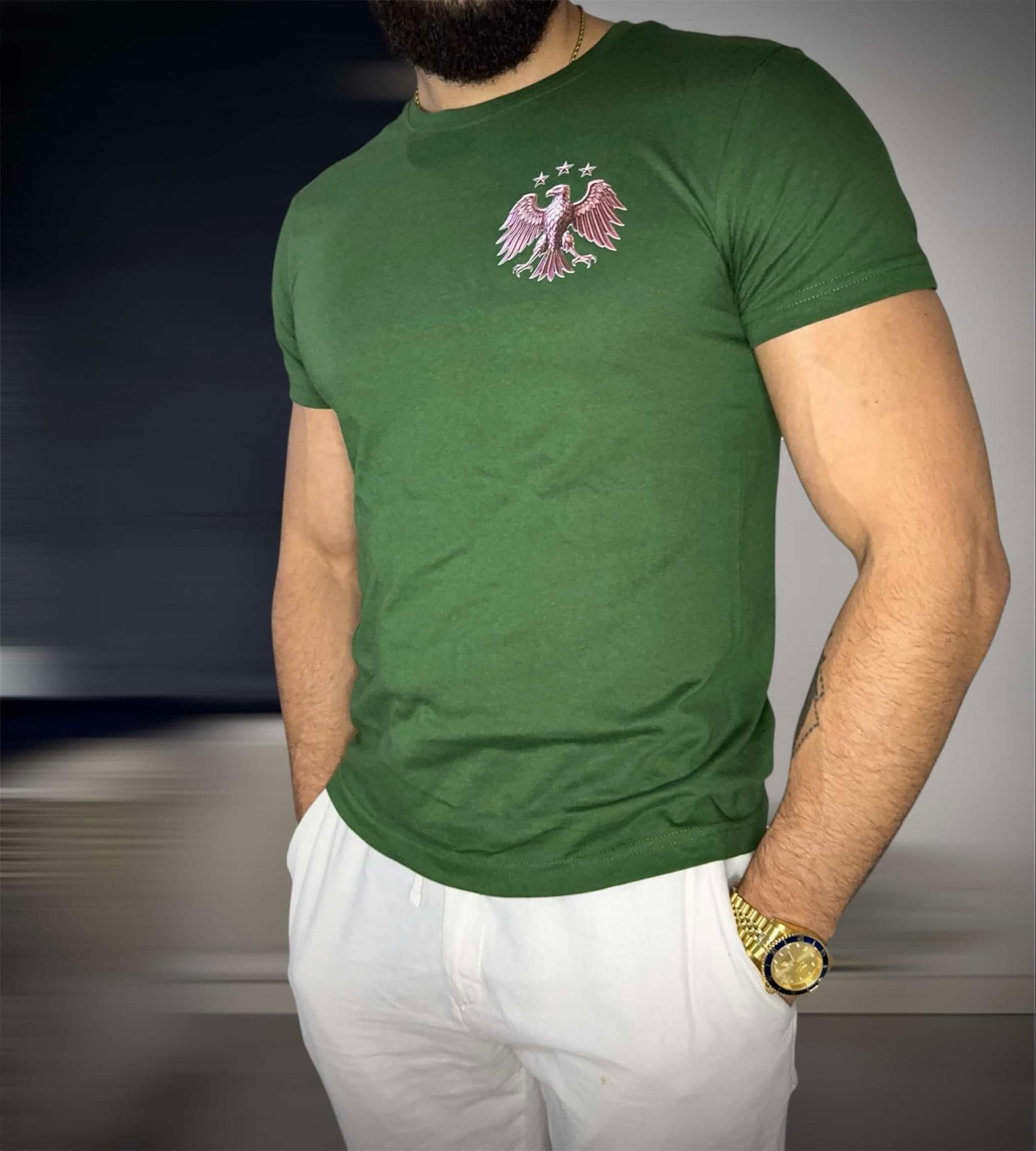 T-shirt med Syriens Nya Identitetssymbol